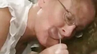 Jättes oma abikaasa kodus ta keppis koos oma musta väljavalitu
