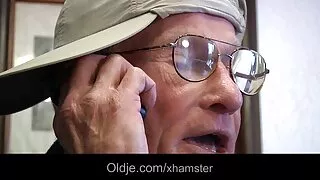Annab Imeda Ja siis fucks tüdruk prillid