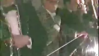 Mees kirglikkus ja kirg fucks kaks tibud
