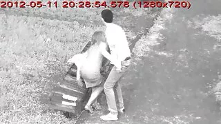 Kuum Naastud Kurat tüdruk aias samal ajal