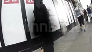 Kirglik tüdruk annab silikoon perse