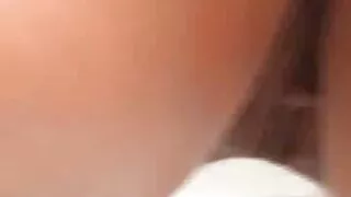 Väike Suu Imeb Riista peeked