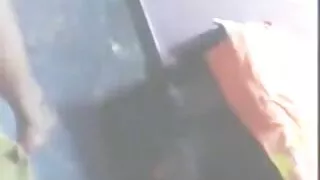 Bitchy hussy võetud perse poolt kukk